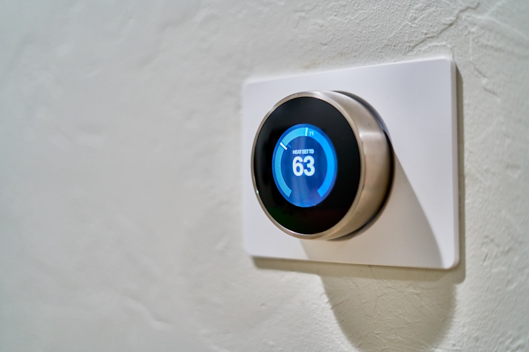 gray-nest-thermostat-displaying-at-63-rfahj4ti37y
